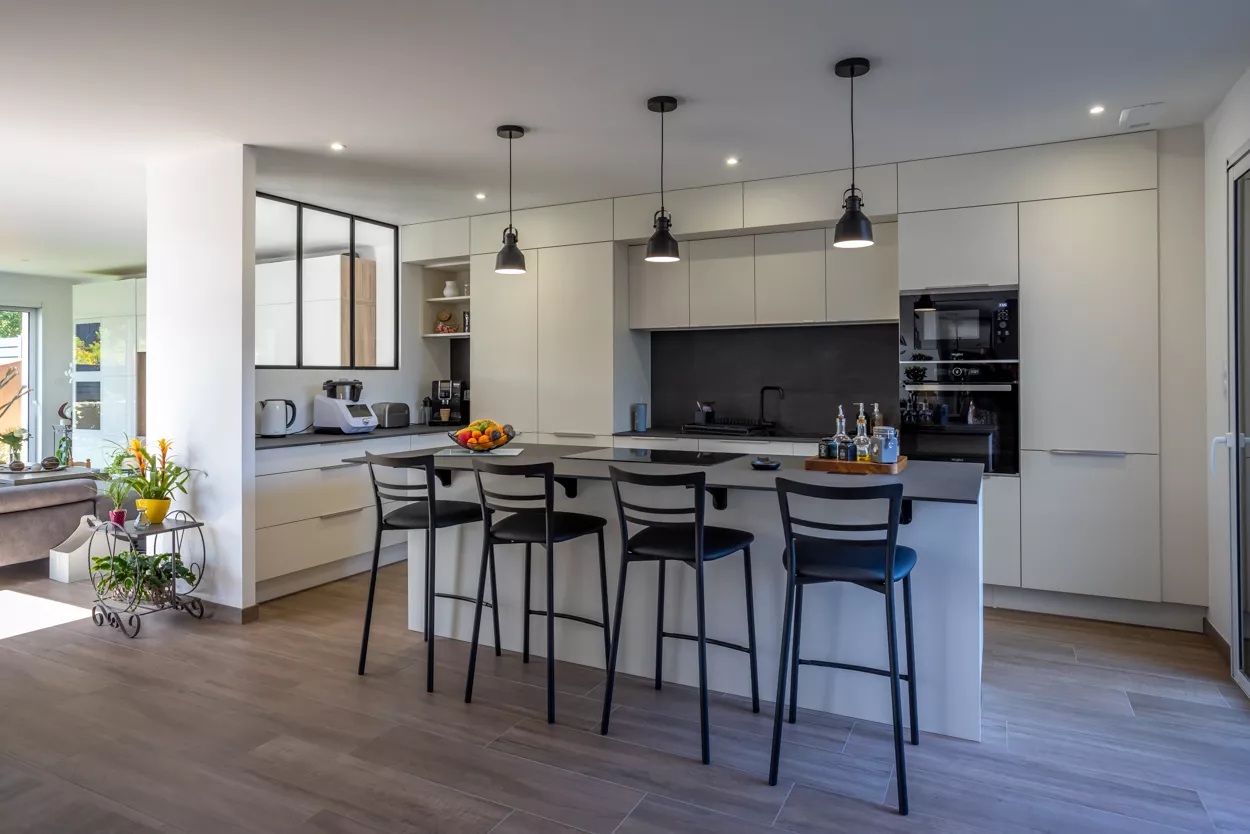 Salon - pièce à manger - maison 56