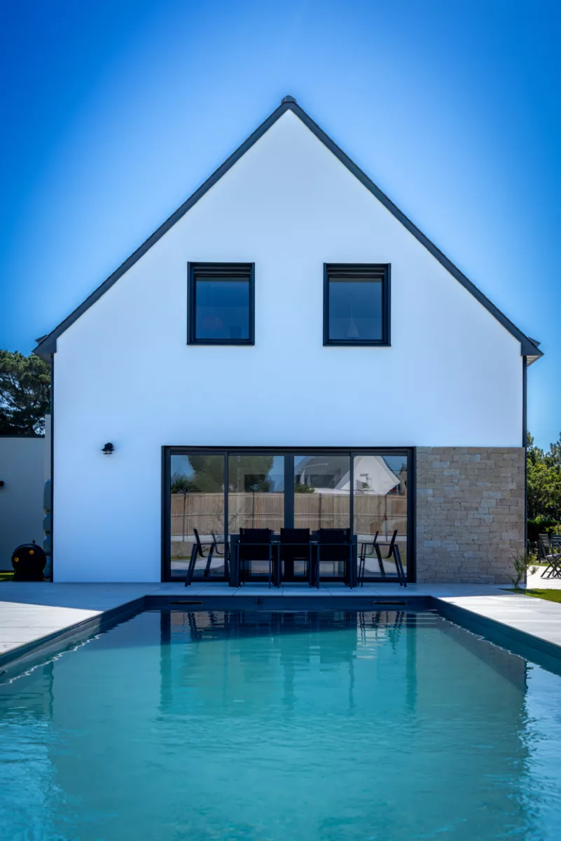 Piscine - Maison moderne - traditionnelle 