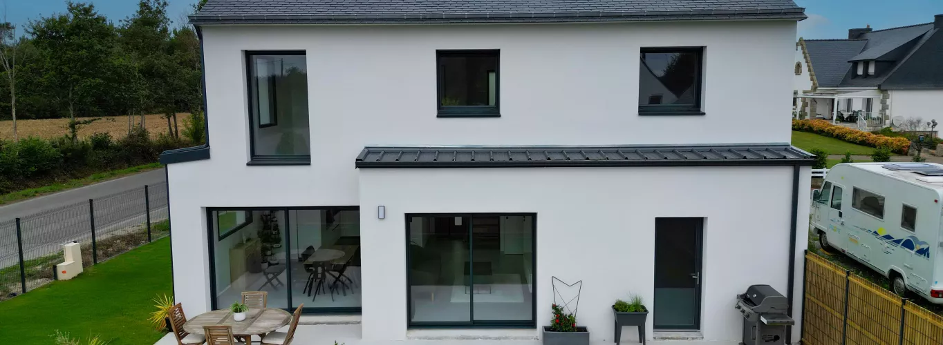 Maison traditionnelle moderne à Plescop 
